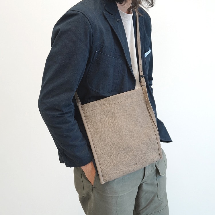 UNTRACK CITY/ECCO ショルダーバック 60413