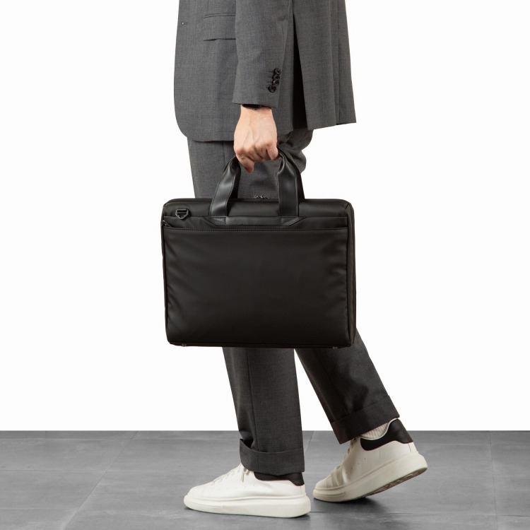 ACE アーレイC ビジネスブリーフ コーティング生地 A4ファイル収納 14インチPC 68851