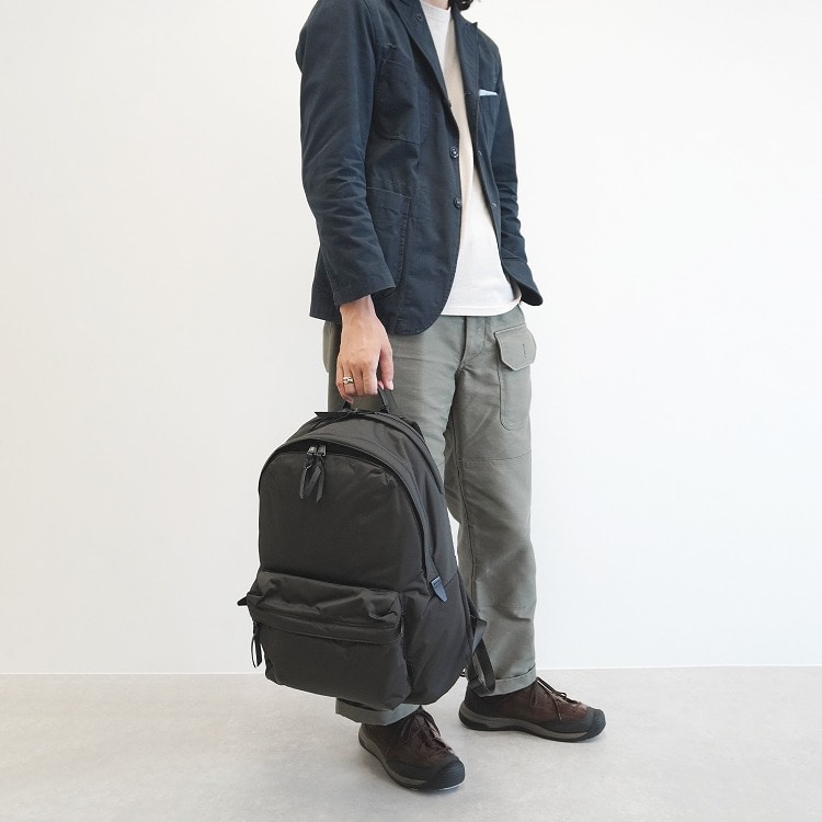 UNTRACK CITY DS リュックサック B4サイズ 15.6インチPC収納 26L ２気室 60396