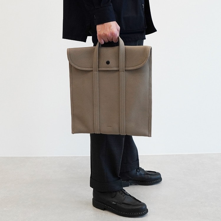 UNTRACK CITY/ECCO スクリーンバッグ 60415