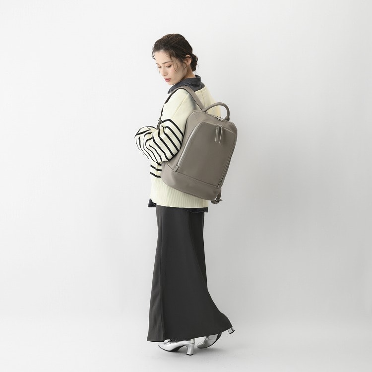 W&.Day/Night ピルクエット レザーリュック A4サイズ 13.3インチPC収納 19011