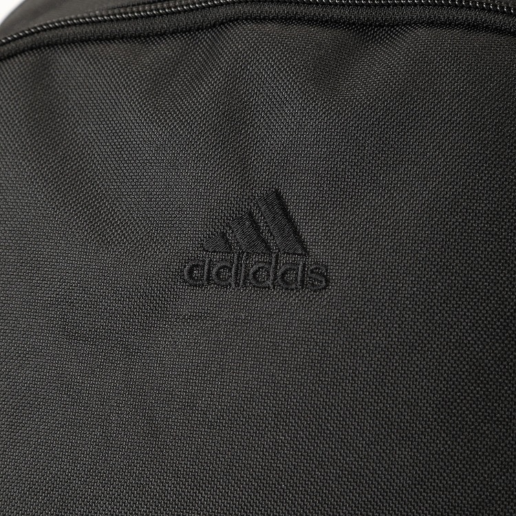 adidas／アディダス リュックサック 通学に B4サイズ PC15.6インチ対応 