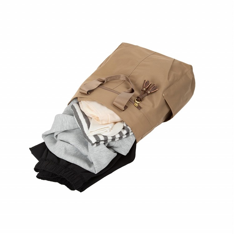 Kanana project／カナナプロジェクト タッセル トートリュック