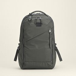 W&.Day/Night トゥキ スクエアリュック A4サイズ 13.3インチPC収納 20511
