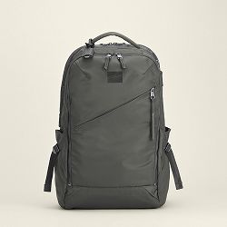 W&.Day/Night トゥキ スクエアリュック B4サイズ 15.6インチPC収納 20512