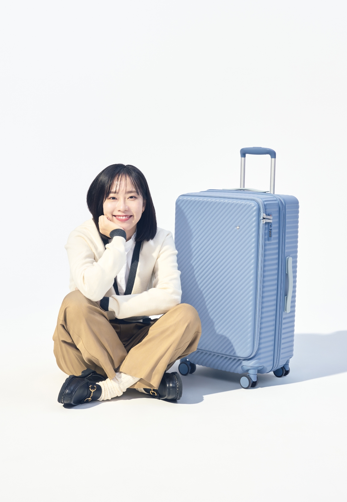 リュックを背負った石川佳純